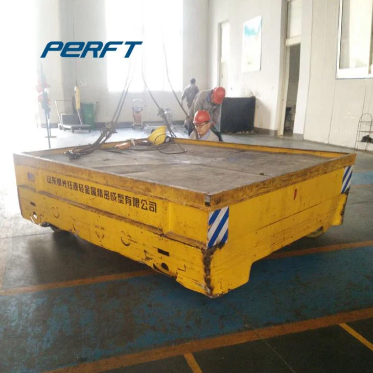 کالسکه انتقال قالب بتن روی ریل